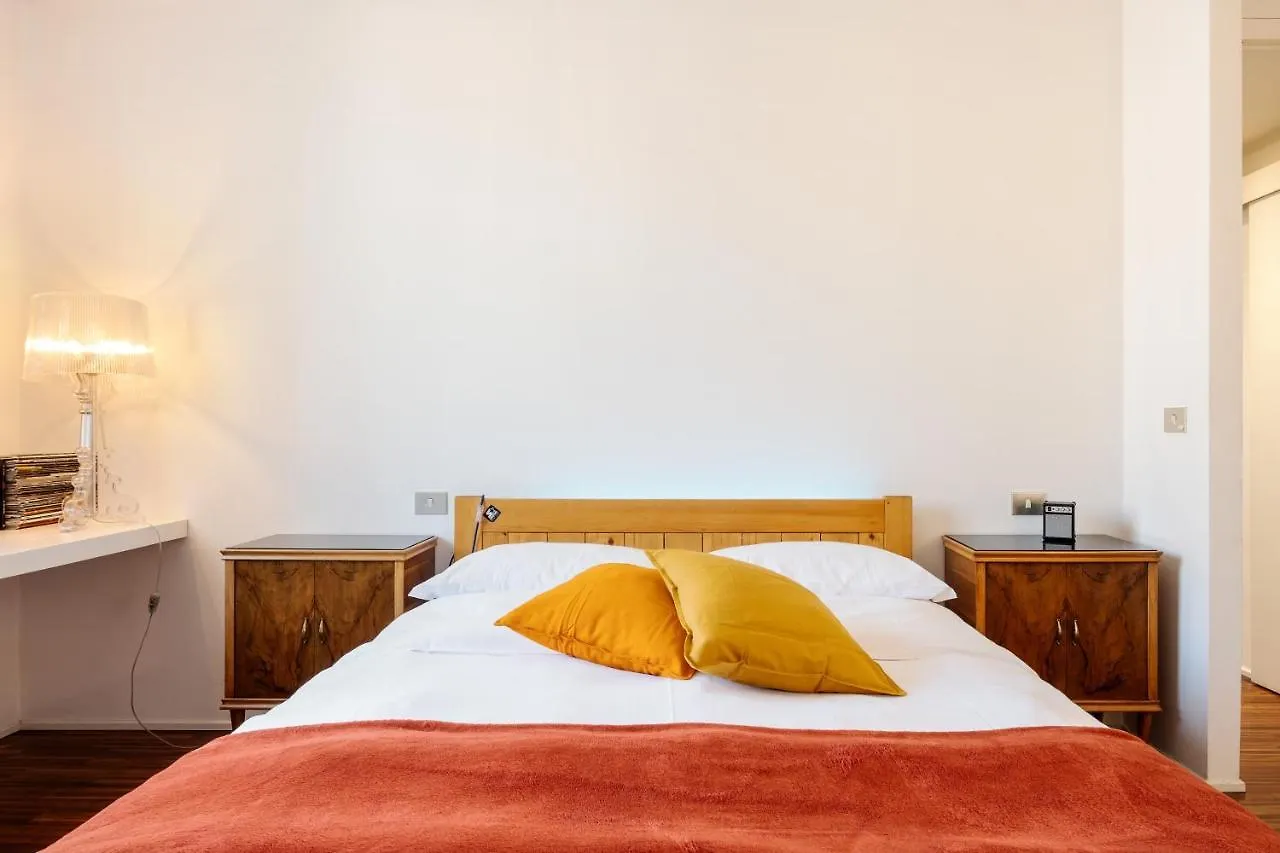 Rock 'N' Pop House Bologna Apartment Italy